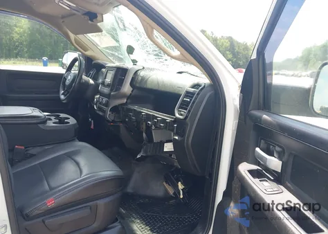 2019 Ram 2500 Tradesman 4X2 8' Box from USA, damaged, VIN 3C6UR4HJ6KG684442